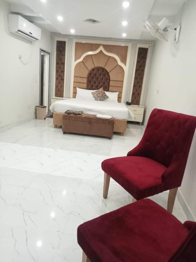 Relax Inn Lahore Exteriör bild